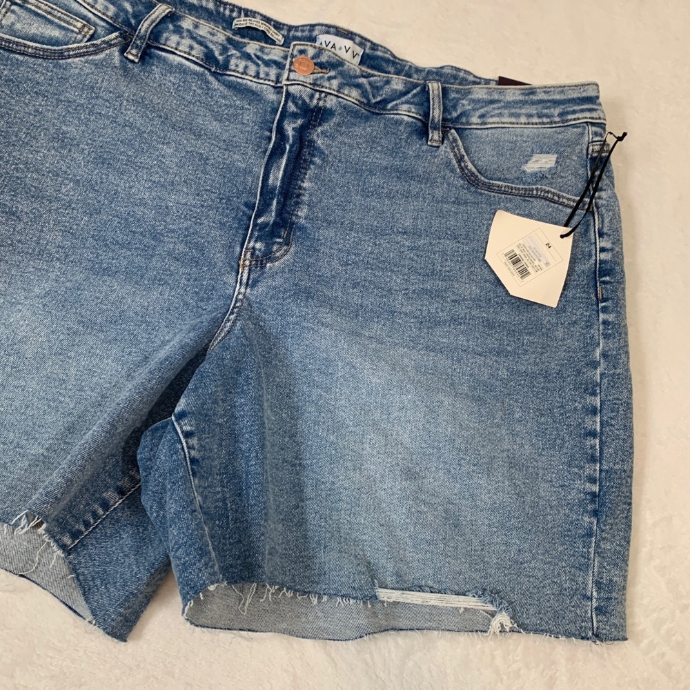 NEW AVA & VIV Acid Wash Denim High Rise Relaxed Bermuda‎ Short Size 24 - Picture 3 of 12